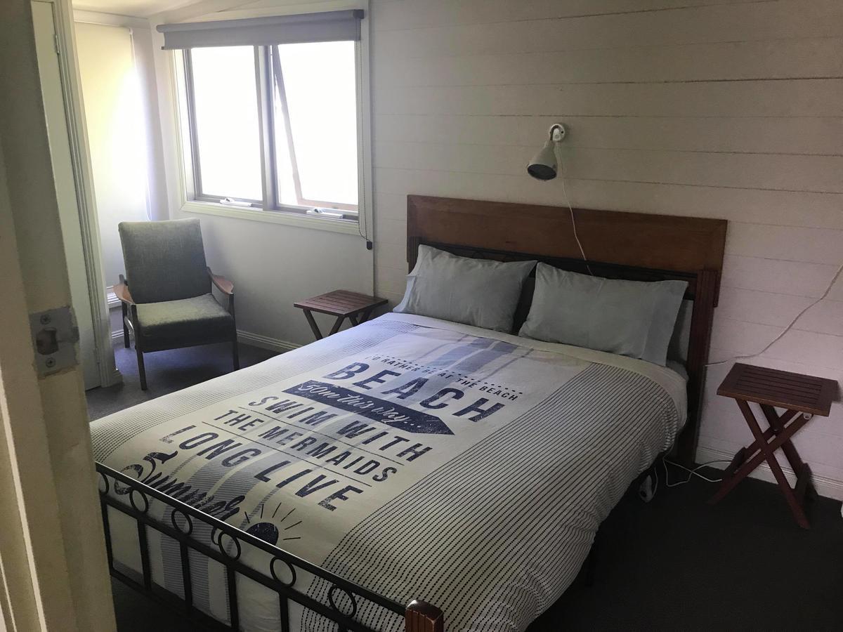 Port Campbell Guesthouse & Flash Packers Exteriör bild